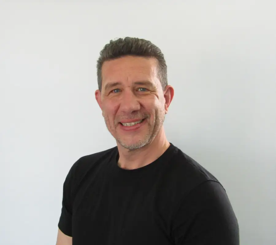 Simon Headshot